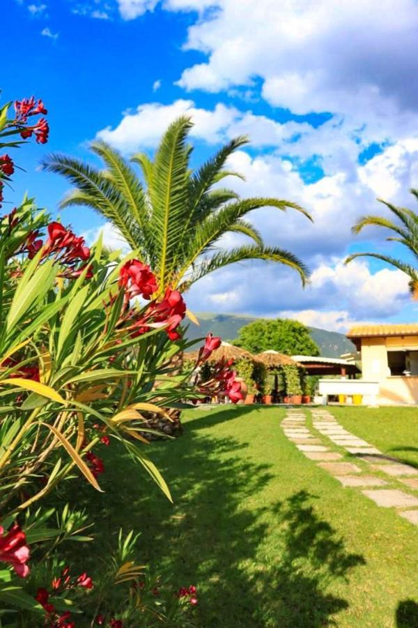 Agriturismo Il Casale Di Monica Rivotorto Kültér fotó